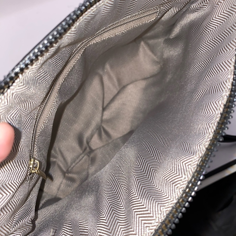 Black Quilted Crossbody‎ Bag - Picture 6 of 7